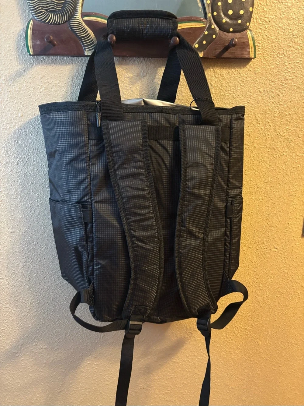 Rupt black tote